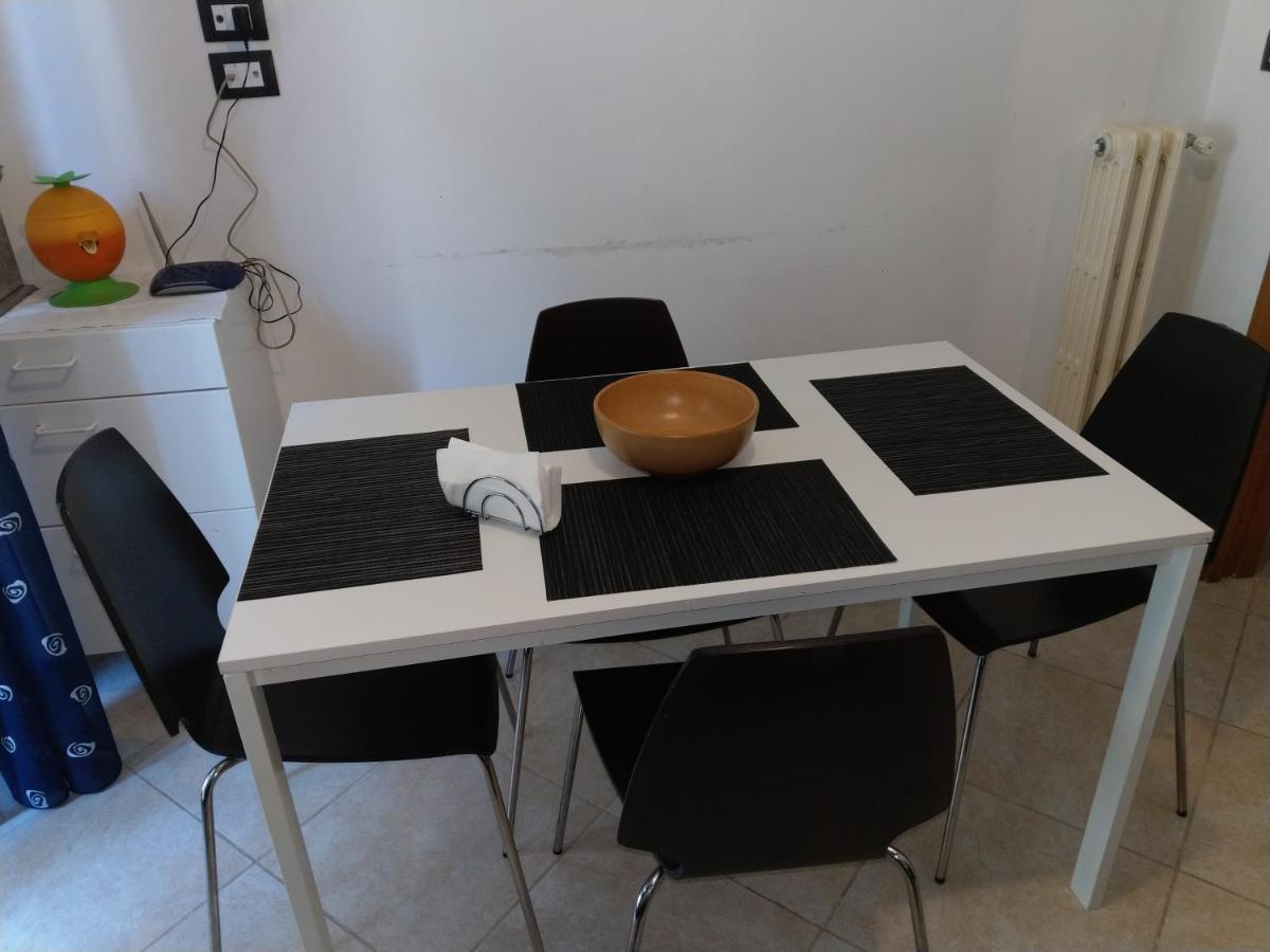 Appartamento Mercatello ซาแลร์โน ภายนอก รูปภาพ